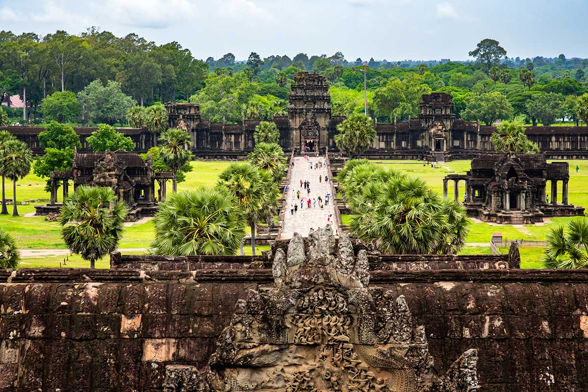 Siem Reap to the Mekong Delta river cruise — Angkor and Hồ Chí Minh City